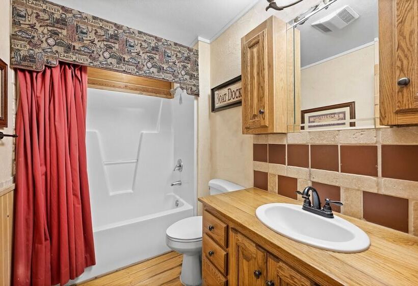 Lakeside Lodge By Avantstay Hot Tub + Dock