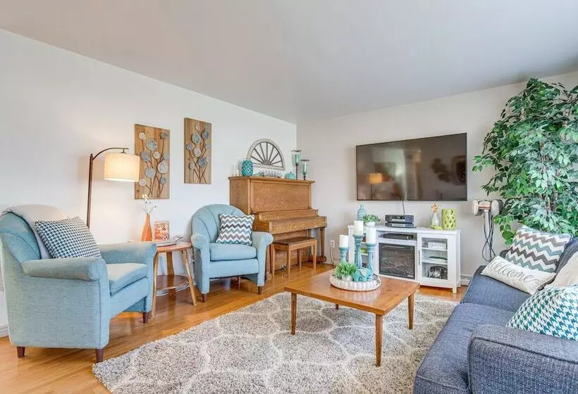 10 Mi To Dtwn Denver: Lakewood Home W/ Patio