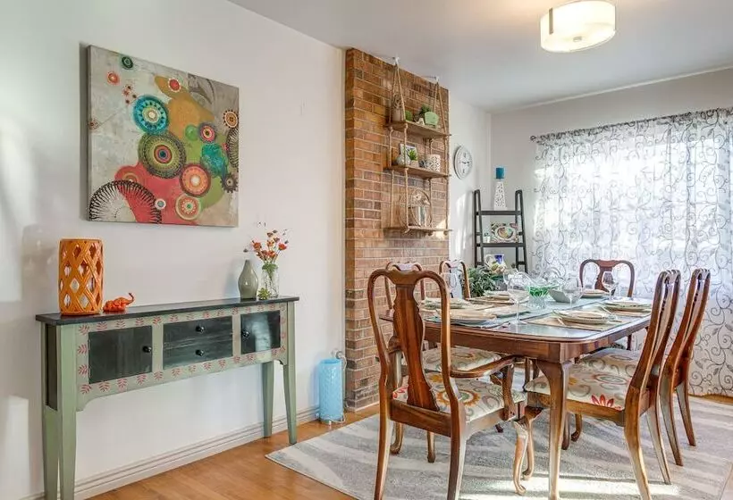 10 Mi To Dtwn Denver: Lakewood Home W/ Patio