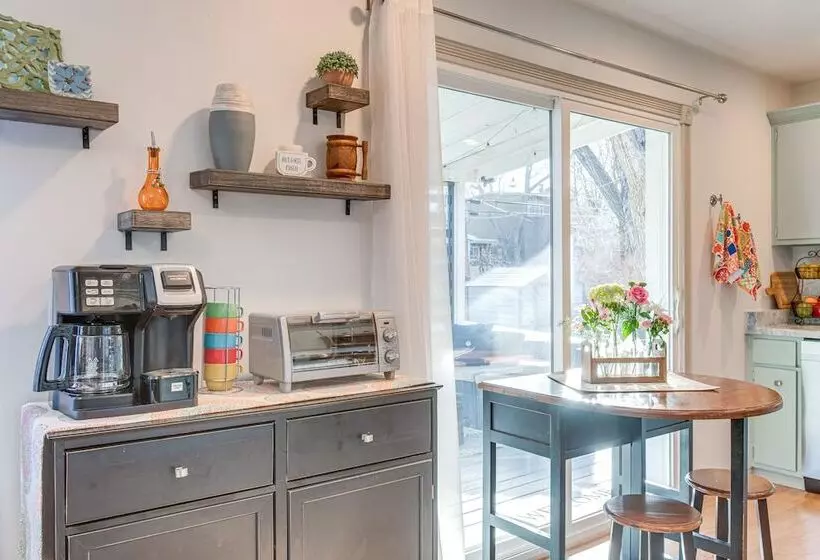 10 Mi To Dtwn Denver: Lakewood Home W/ Patio