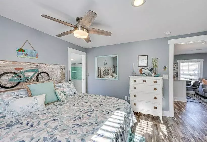 Ocean View  Sea Gem  Bungalow: Steps To Beach!