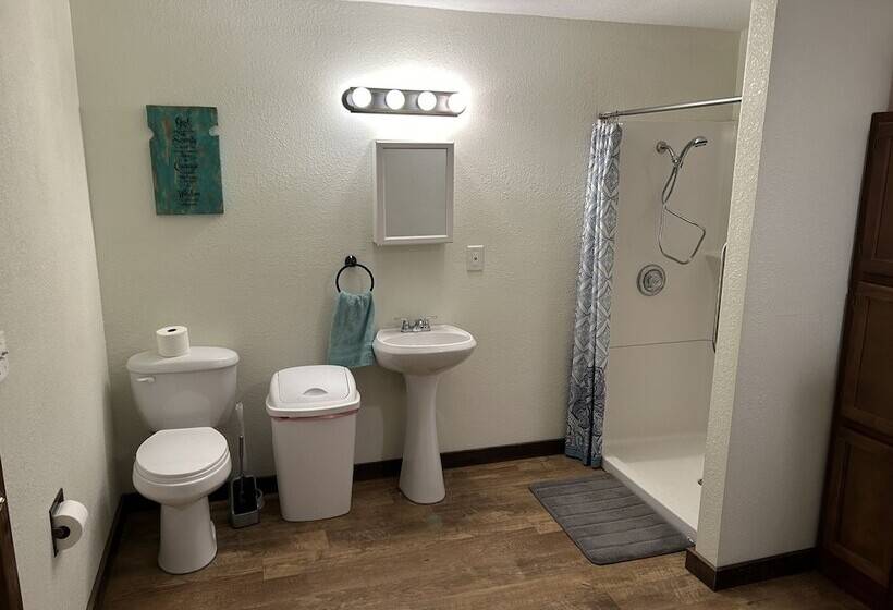 Пансион Dragonfly Meadows Guesthouse