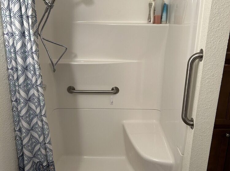 Пансион Dragonfly Meadows Guesthouse