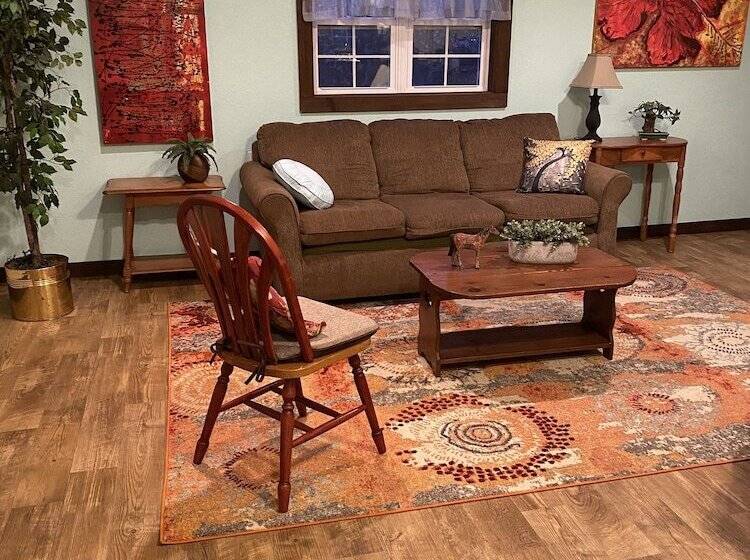 Пансион Dragonfly Meadows Guesthouse