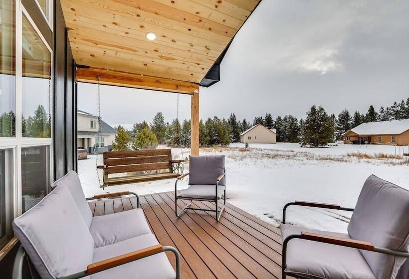 Family Friendly Donnelly Home W/ Private Hot Tub!