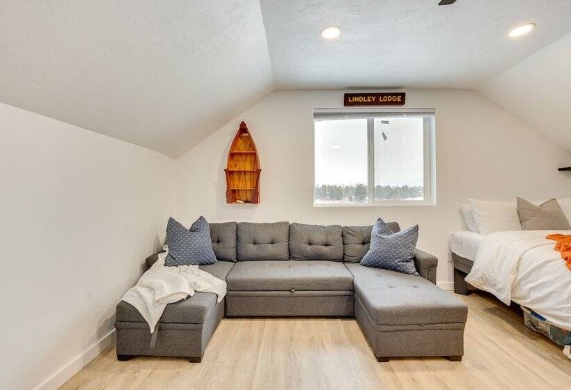 Family Friendly Donnelly Home W/ Private Hot Tub!