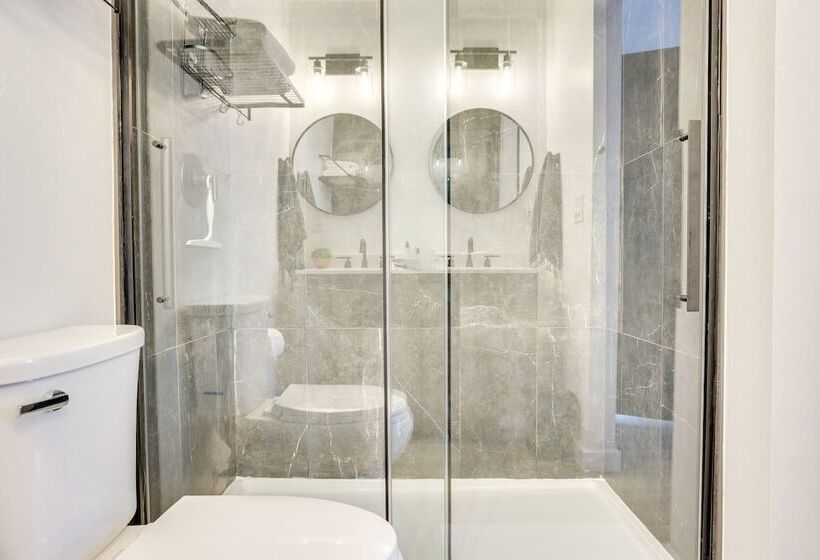 Family Friendly Donnelly Home W/ Private Hot Tub!