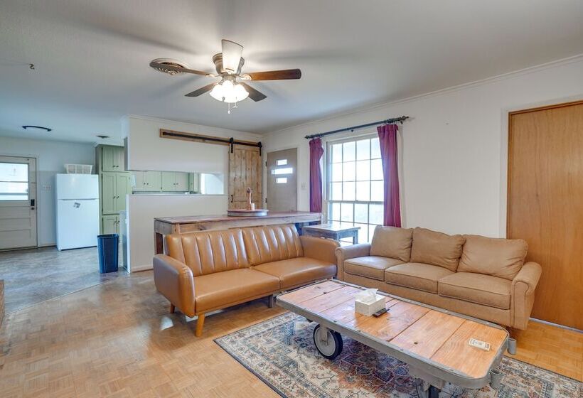 Pet Friendly Louisiana Abode Near Fishing & Hiking