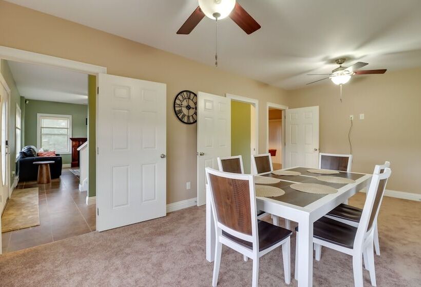 Poconos Retreat W/ Lake & Mountain Views!