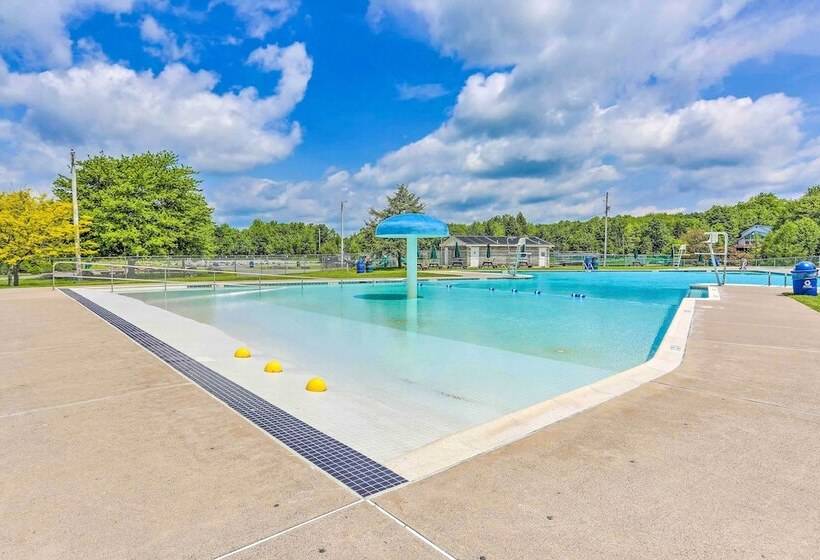 Poconos Retreat W/ Lake & Mountain Views!