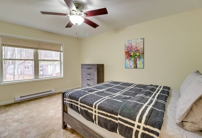 Poconos Retreat W/ Lake & Mountain Views!