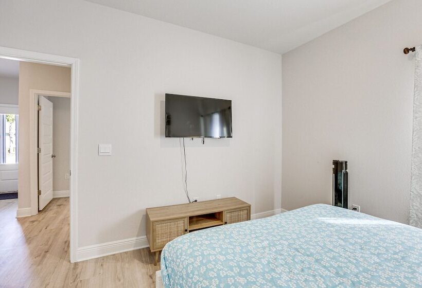 Port St Joe Home W/ 2 Shared Pools: Walk To Beach!