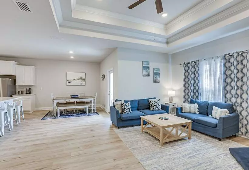 Port St Joe Home W/ 2 Shared Pools: Walk To Beach!