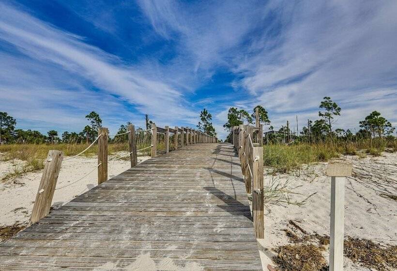 Port St Joe Home W/ 2 Shared Pools: Walk To Beach!