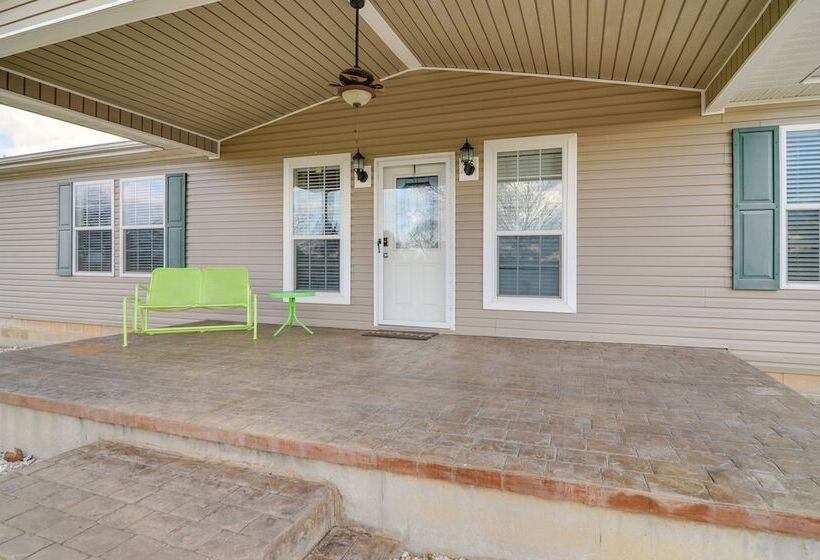 Quiet Albany Retreat Near Dale Hollow Lake!