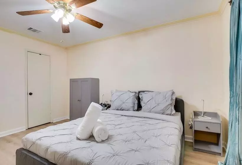 Round Rock Home With Large Yard: 20 Mi To Austin!