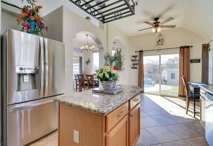 Round Rock Vacation Rental: Private Pool & Hot Tub