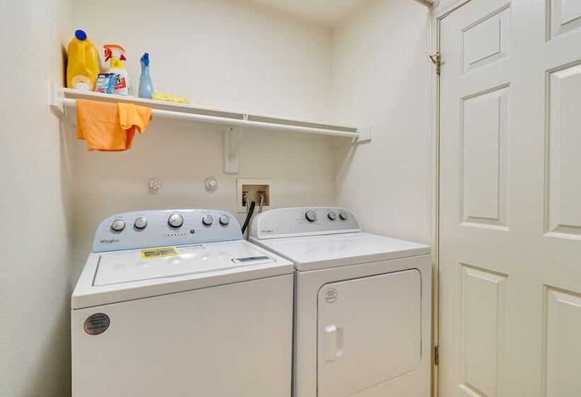 Round Rock Vacation Rental: Private Pool & Hot Tub