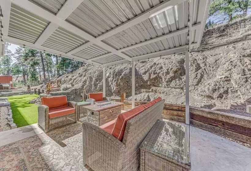 Ruidoso Home W/ Hot Tub & National Forest Access!