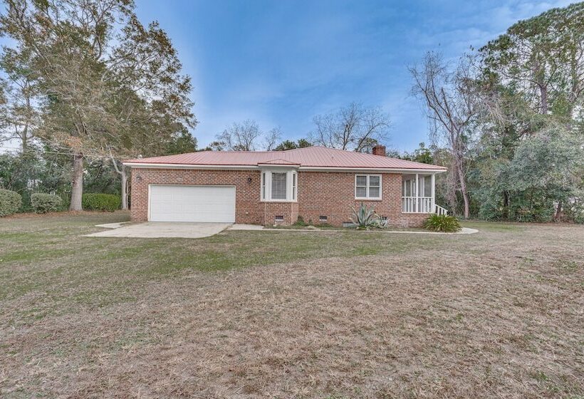 Secluded Mount Pleasant Home 6 Mi To Beaches!