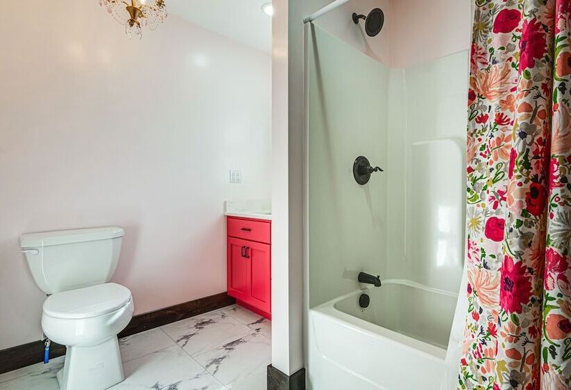 Serene Tell City Retreat Near Hiking & Skiing!