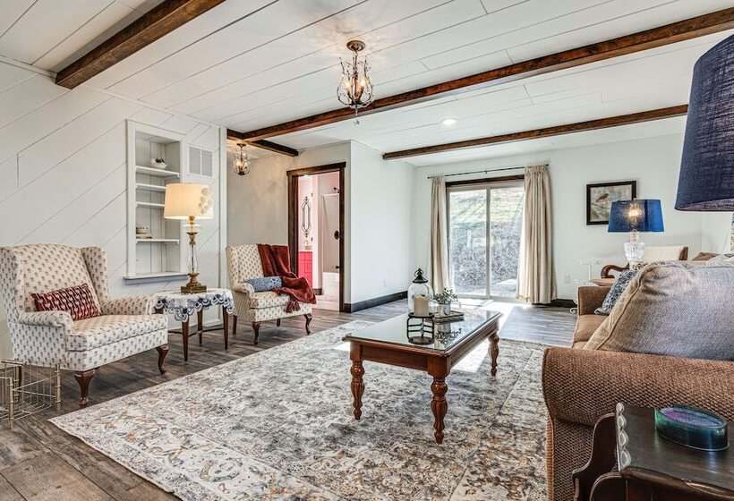 Serene Tell City Retreat Near Hiking & Skiing!