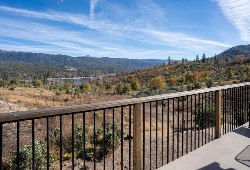 Modern 2bd Cabin With Stunning Views Of Bass Lake