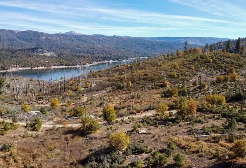 Modern 2bd Cabin With Stunning Views Of Bass Lake