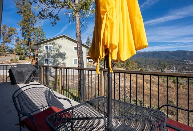 Modern 2bd Cabin With Stunning Views Of Bass Lake