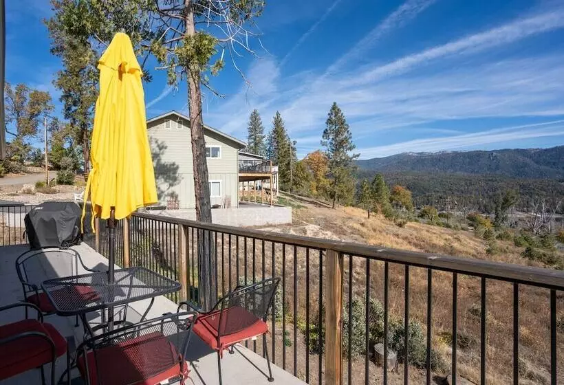 Modern 2bd Cabin With Stunning Views Of Bass Lake