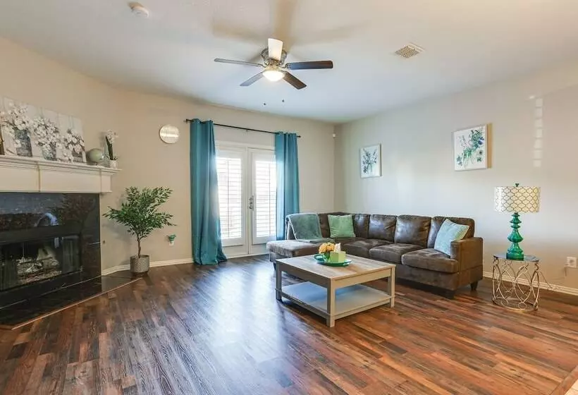 Spacious Frisco Home: 11 Mi To Lewisville Lake