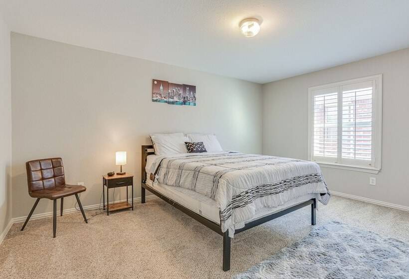 Spacious Frisco Home: 11 Mi To Lewisville Lake