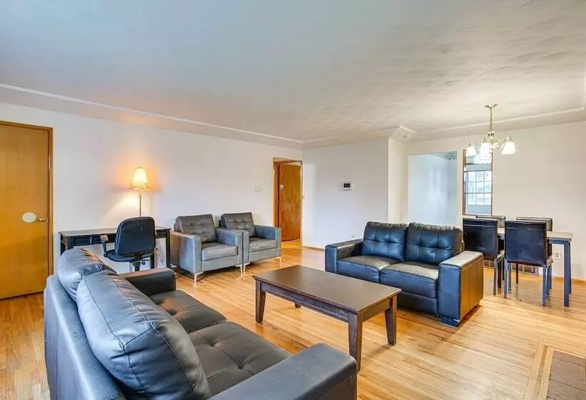 Spacious Lakewood Home   10 Mi To Downtown Tacoma!