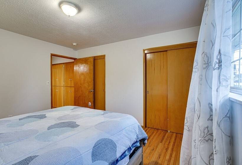 Spacious Lakewood Home 10 Mi To Downtown Tacoma!