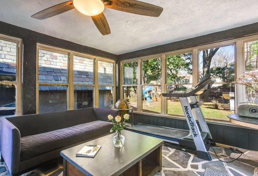 Spacious New Jersey Home: Pool & Fire Pit!