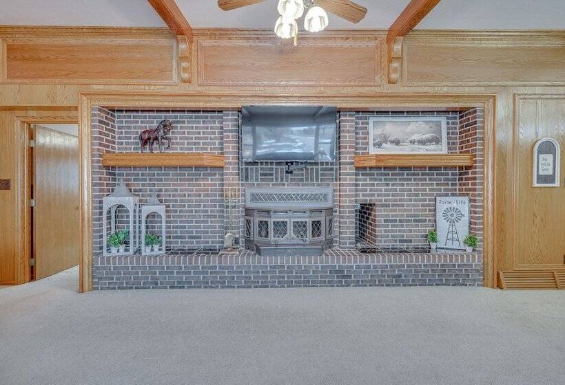 Stunning Calhan Home W/ Indoor Pool!