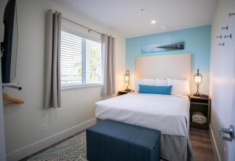 Sugarloaf Key Hotel At Koa Resort