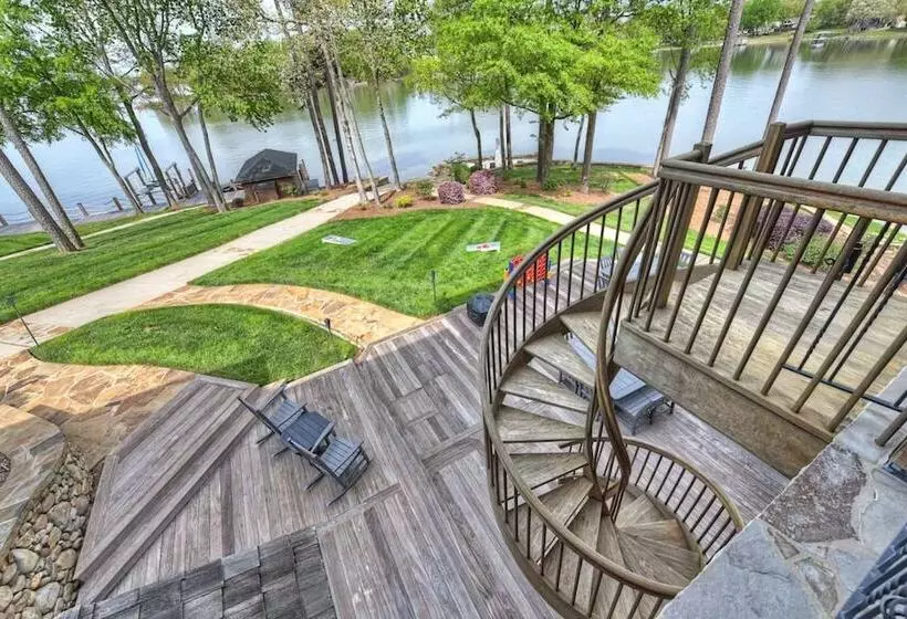 Sunset Shores Resort By Avantstay Private Beach