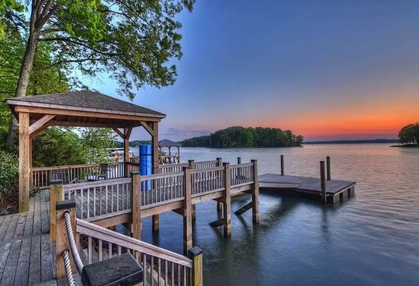 Sunset Shores Resort By Avantstay Private Beach