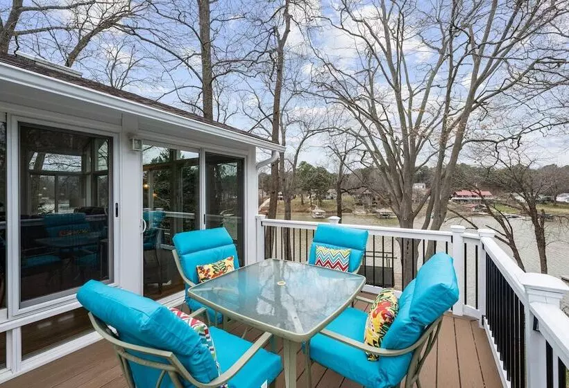 Tree Top Get Away By Avantstay Amazing Lake View