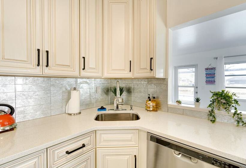 Waterfront Port Charlotte Gem W/ Gas Grill + Lanai