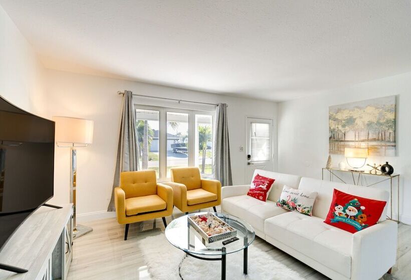 Waterfront Port Charlotte Gem W/ Gas Grill + Lanai