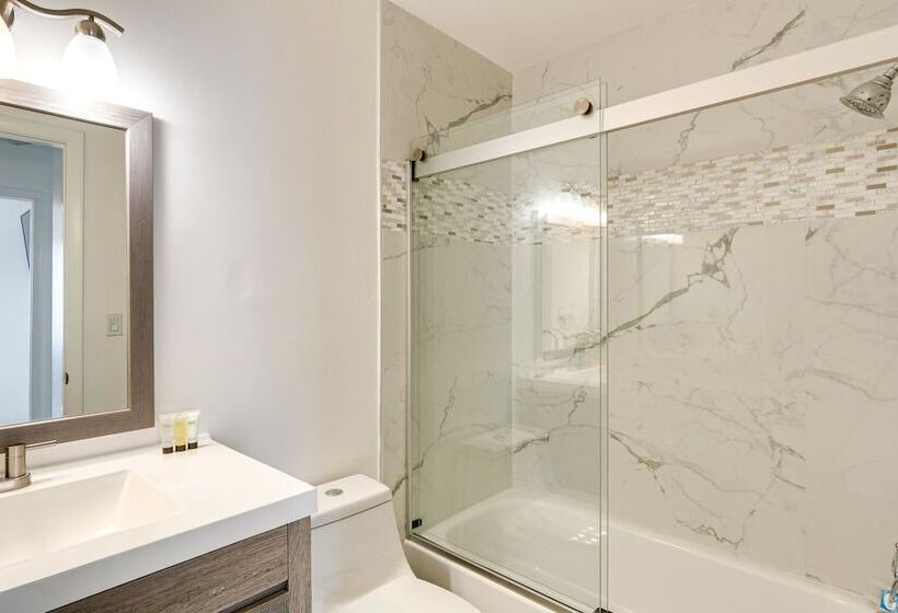 Waterfront Port Charlotte Gem W/ Gas Grill + Lanai