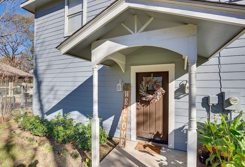 Waterfront Texas Escape W/ Fire Pit & Ev Charger!