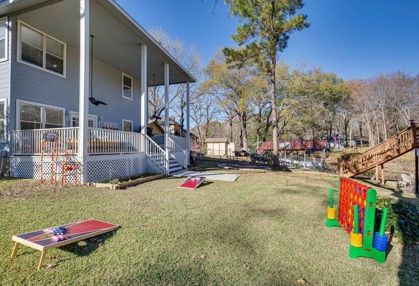 Waterfront Texas Escape W/ Fire Pit & Ev Charger!