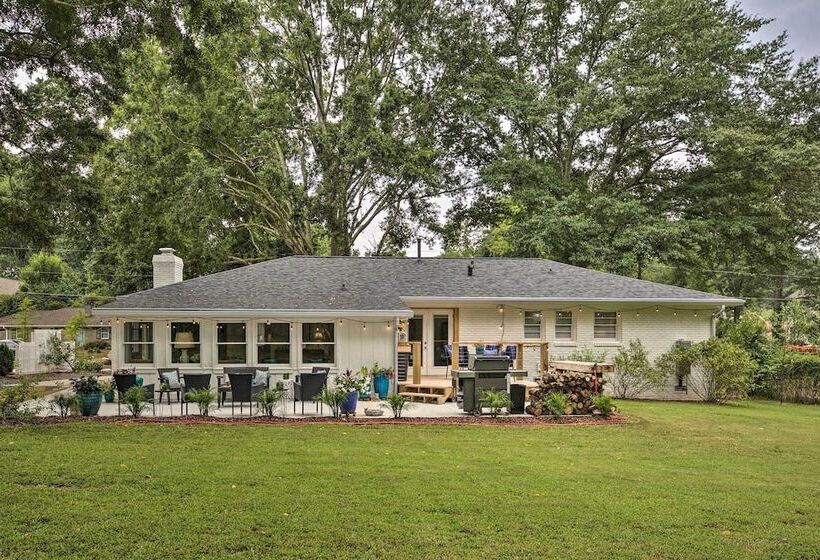 Walk To Dtwn Alpharetta: Modern Home W/ Fire Pit