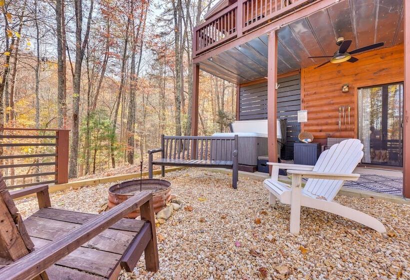 Blue Ridge Log Cabin W/ Hot Tub & Game Room!