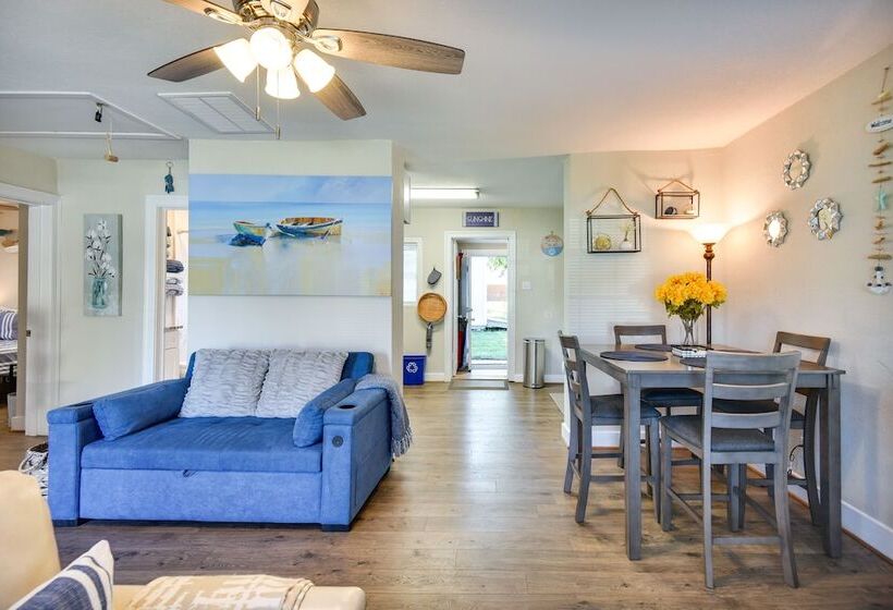 Hampton Home W/ Grill < 1 Mi To Beach!