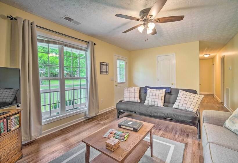 Cartersville Family Home W/ Spacious Backyard
