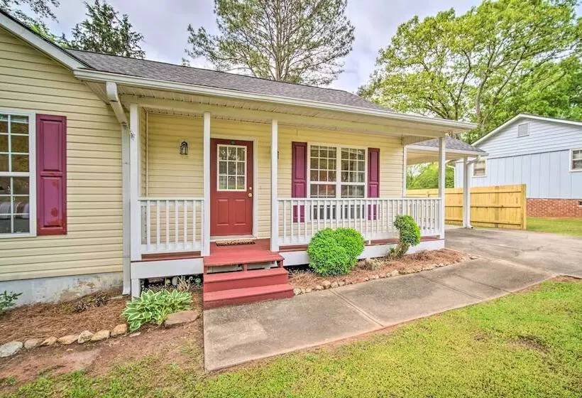Cartersville Family Home W/ Spacious Backyard